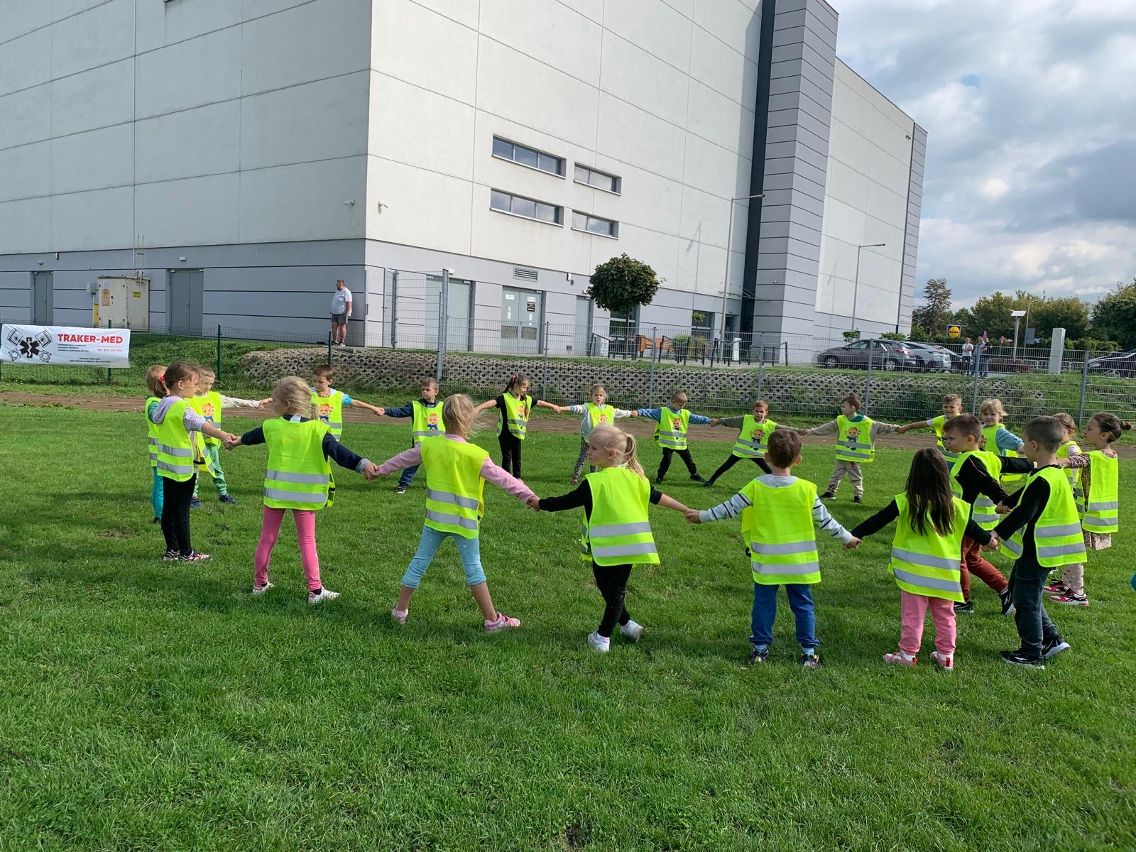 18ba796d 556f 493a ab27 e7e4111752c7