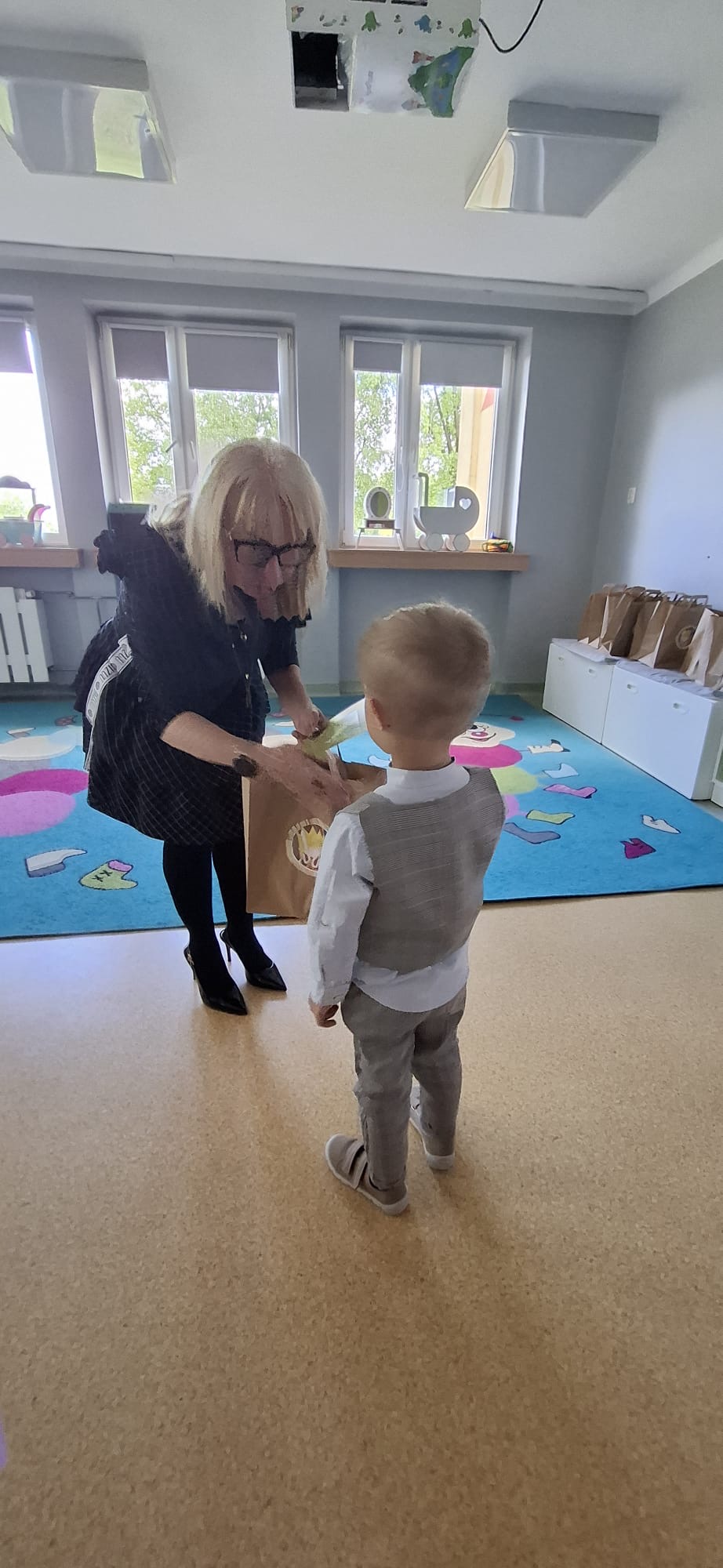 e18e73a3 94af 4f2d b6ad 9c15976b63f2