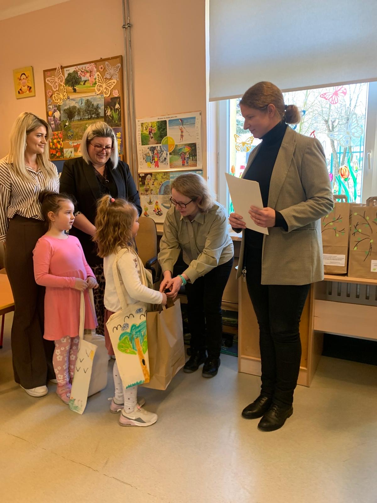 42c71769 d7c8 453f 9cf0 e84c52c6d37d